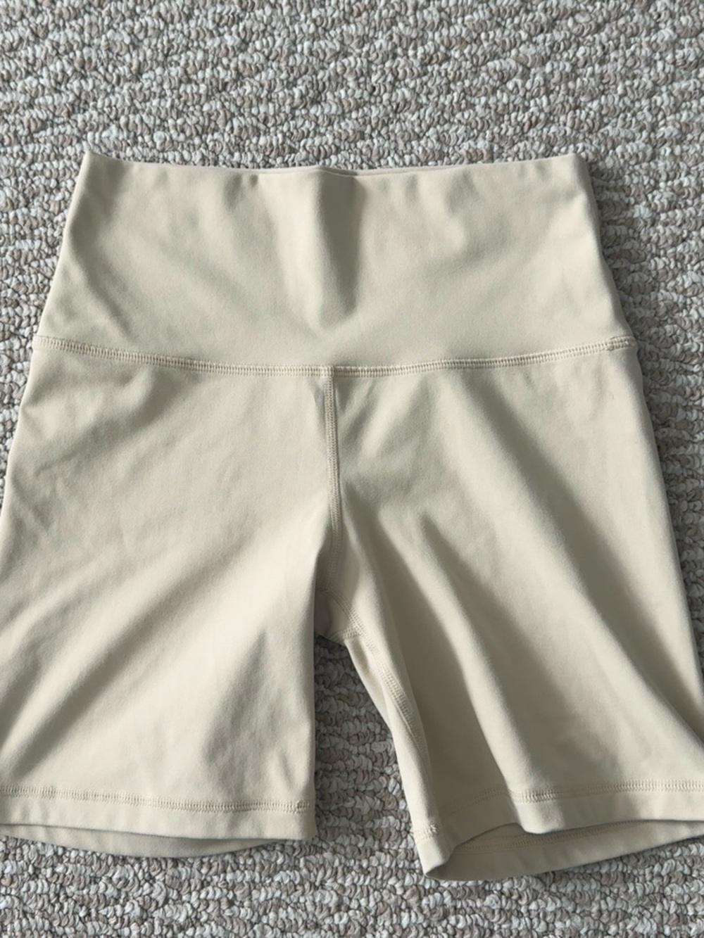 SET Active High-Waisted Biker Shorts – Cream